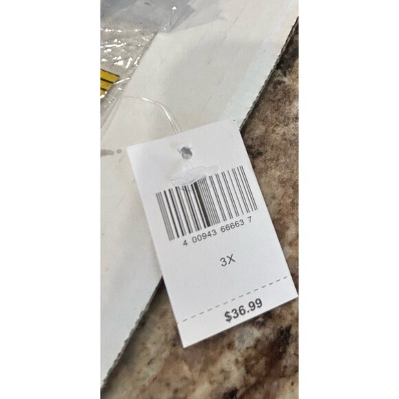 Disney T-Shirt Women's Size 3X Color White Walt Disney World Characters - Picture 6 of 12